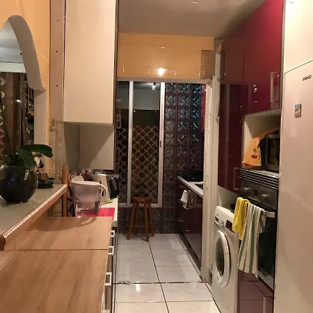 Δωμάτια σε οικογενειακή κατοικία Complex 